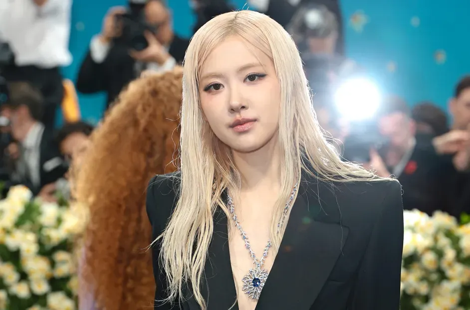 로제, “평범한 일상을 꿈꾸며”…“할머니로 변장해 본 적도 있어요”